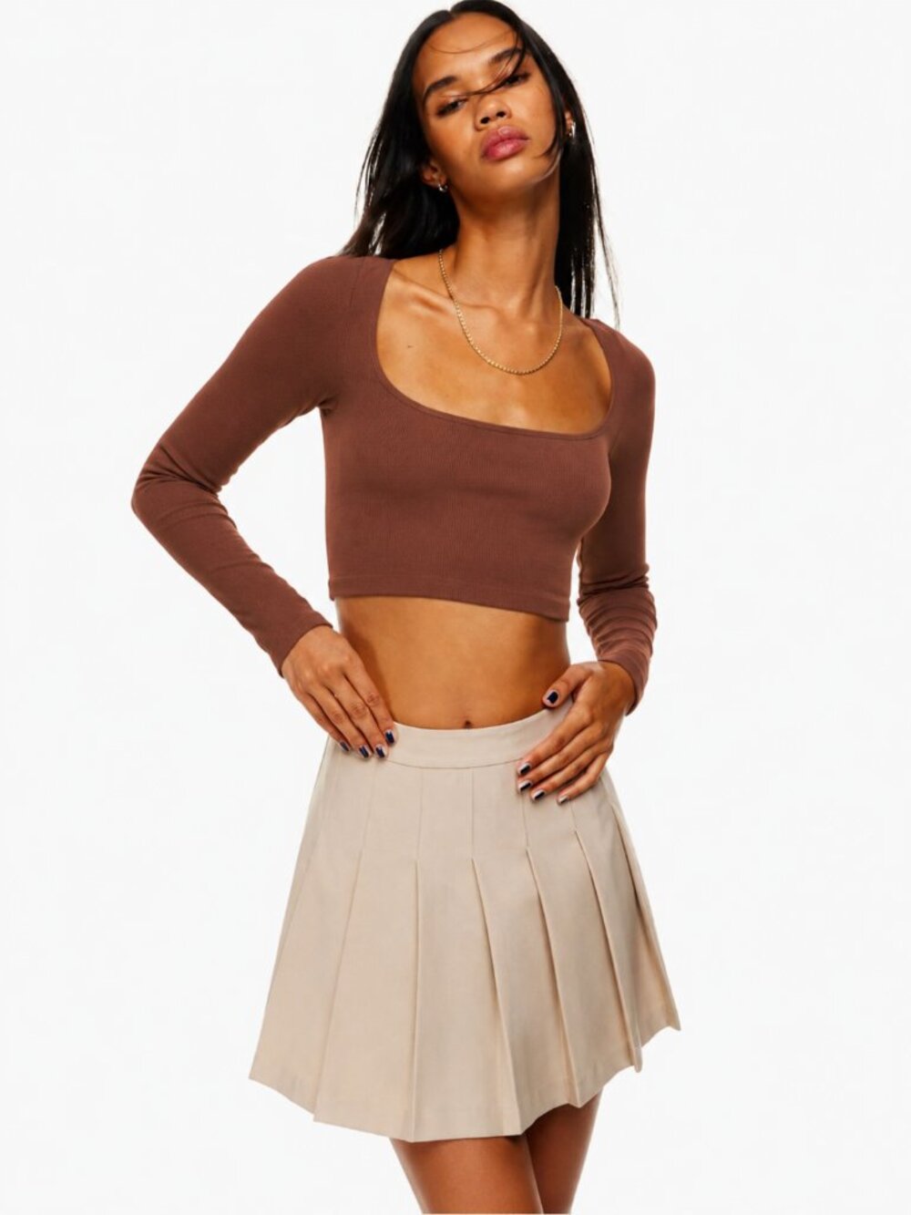 Aritzia Sun-Deh Cropped Long Sleeve SinchSeamless Rib Top in Brown Medium